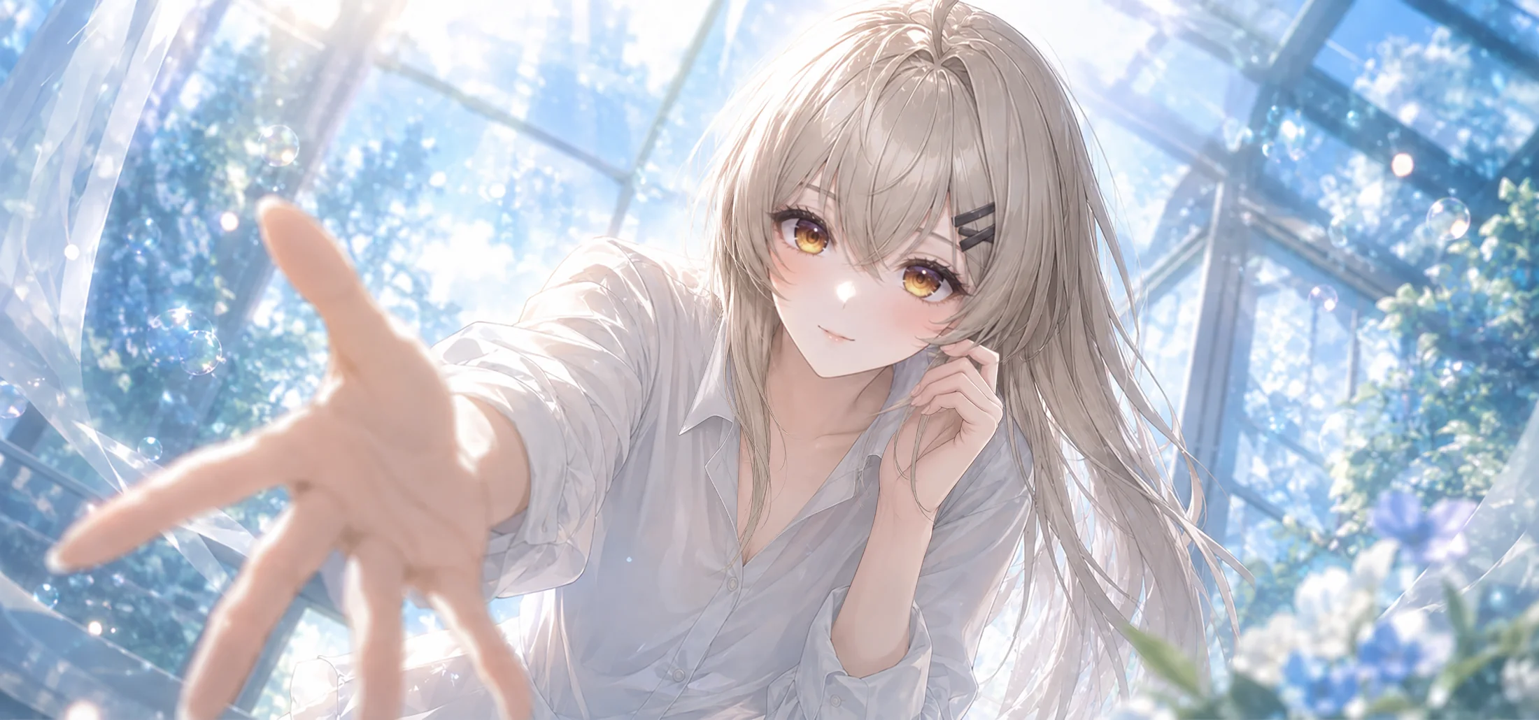 朝朝伸手触碰花影
